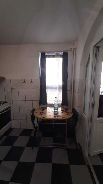 Garsoniera de vânzare zona dovali