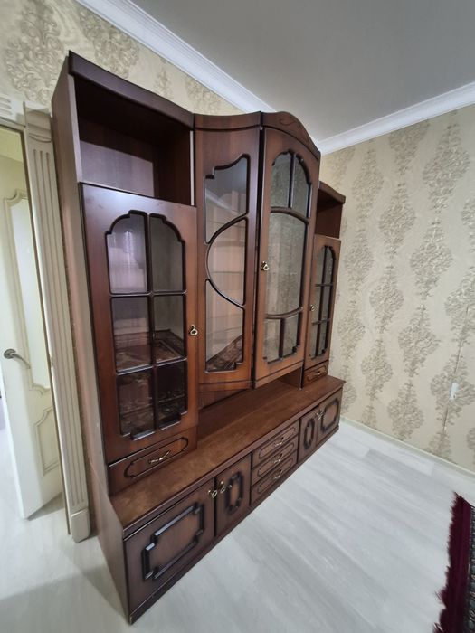 Продам шкаф гостиный