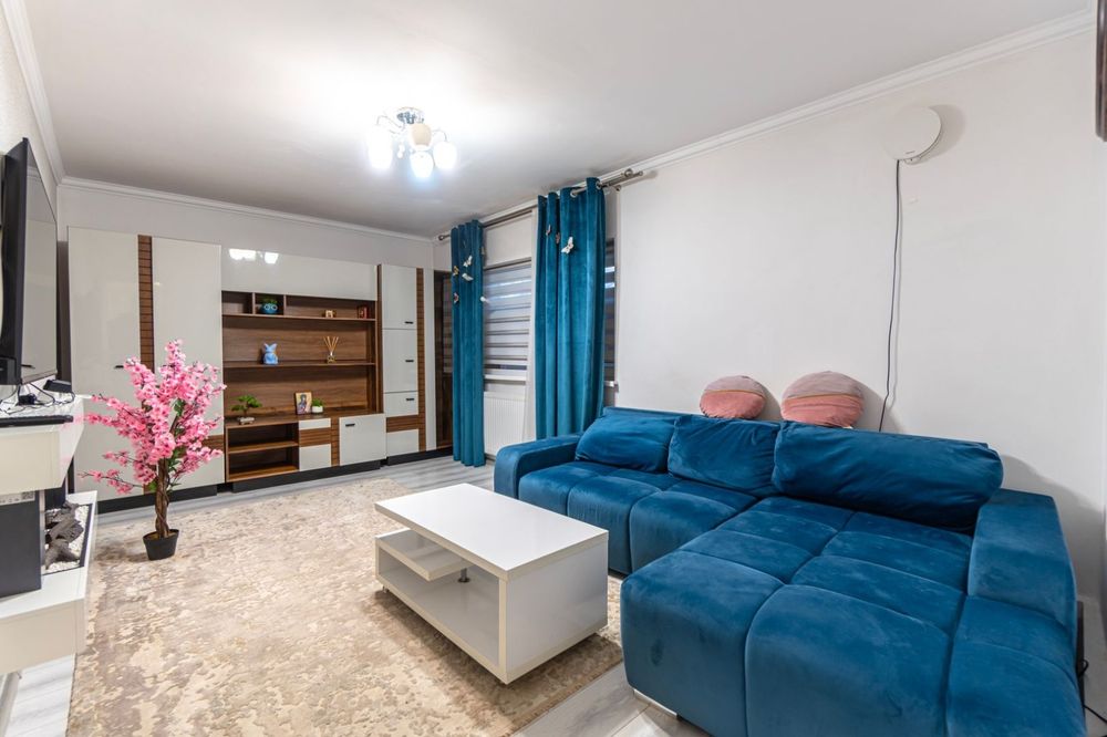 Inchiriez apartament 2 camere decomandat - Craiter, Brasov