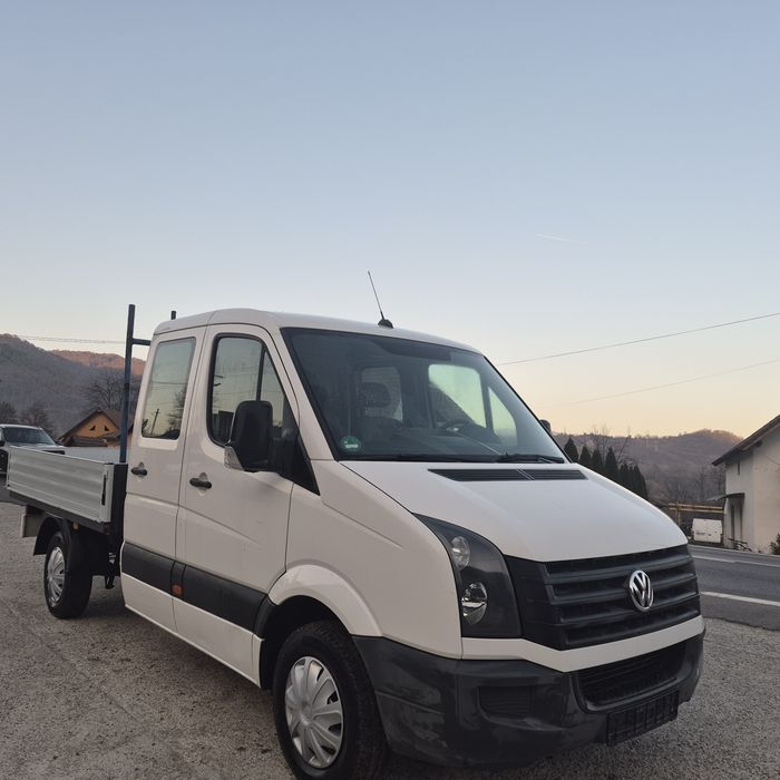 Vand vw crafter 2.0 tdi 6+1 trepte  7 locuri.140 cp.top