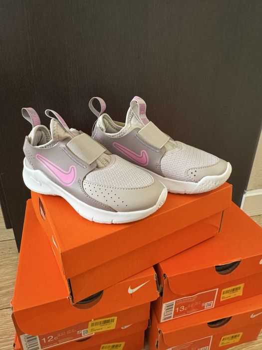 Кроссовки детские