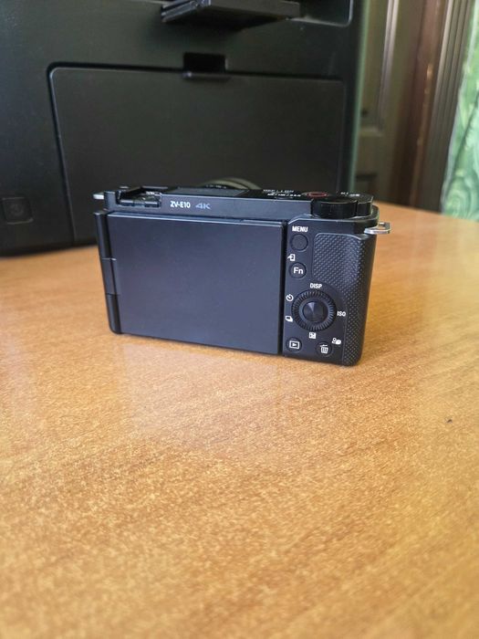 Камера Sony zv-e10