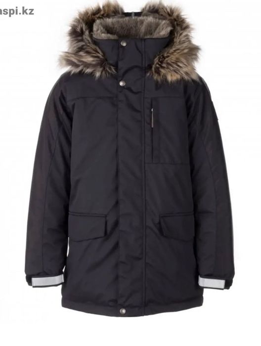 Продам парку Кеrry на мальчика 158 р