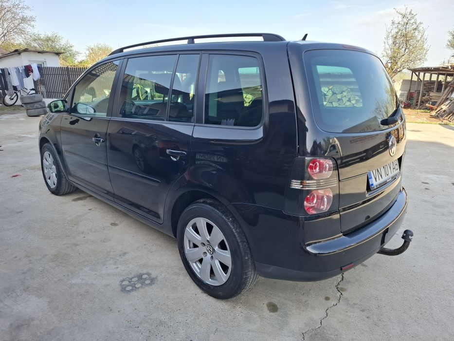Volkswagen Touran 2.0TDi 140CP