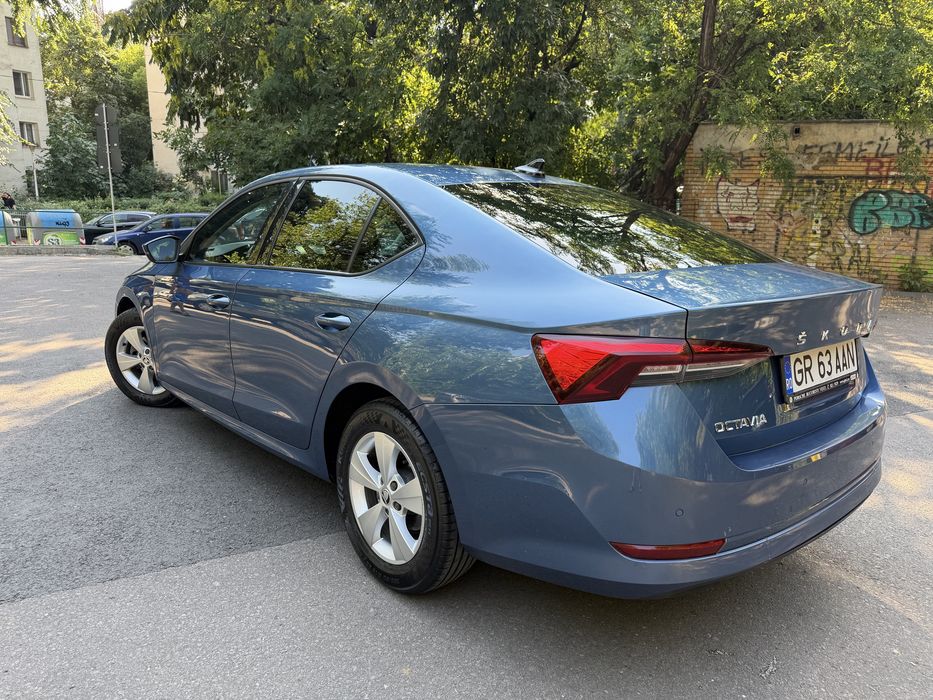SKODA Octavia 2021 — imagine 4