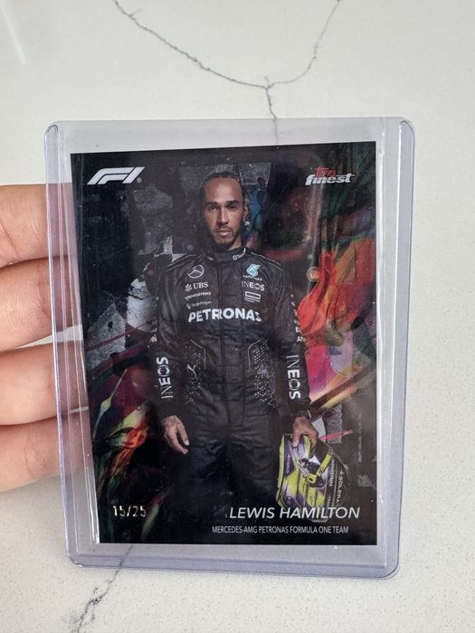 Topps Finest Lewis Hamilton F1 2024 15/25 Black Refractor