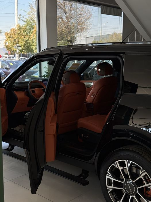 Link&Co 900 Full 1.5 lt Ultra  2026 oqga qora bor