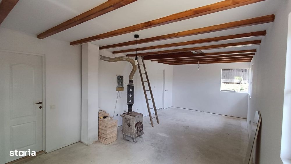 Casa Traditionala + Casa noua la tara langa Cluj. Teren 2000mp