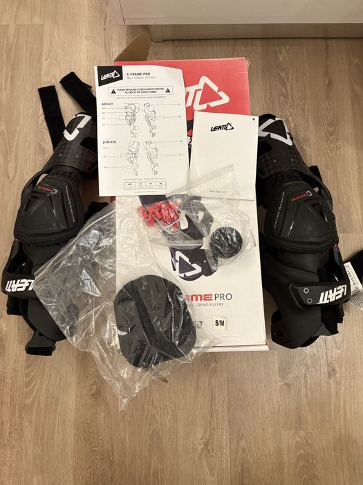 Orteze Leatt C-frame Pro Carbon