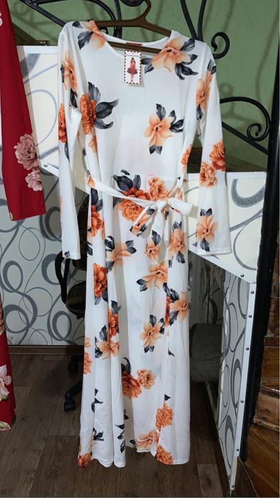 Платье красивые удбные новые