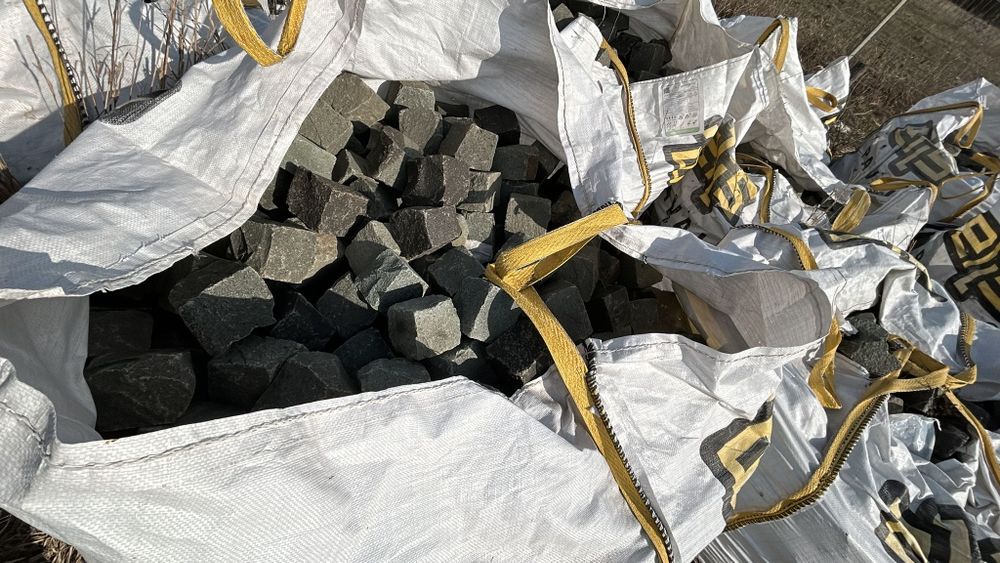 Piatra Cubica Andezit Albini 10/10/10 cm 15 big baguri