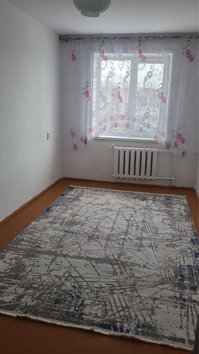 Срочно продам 2 комнатную квартиру улучшенной планировки