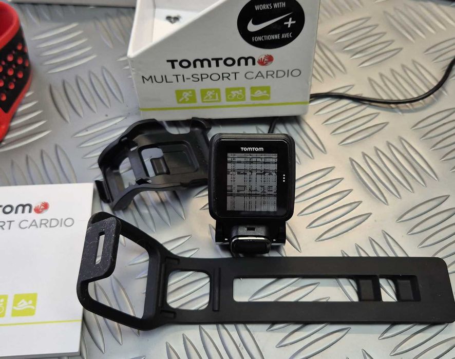 Спортен GPS часовник TomTom Multi-Sport Cardio – за ремонт или части