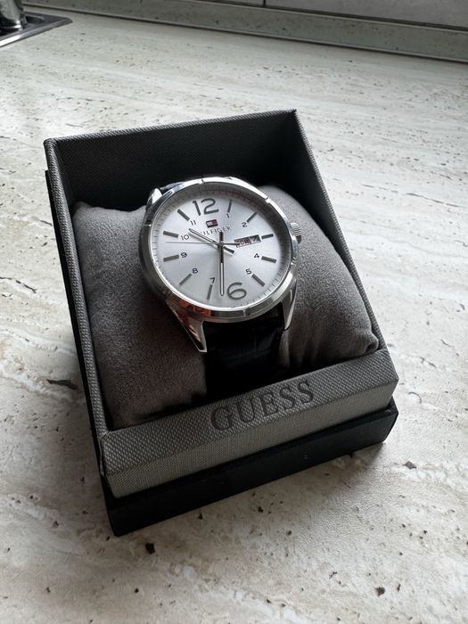 Ceas Tommy Hilfiger Negru 100% stainless steel