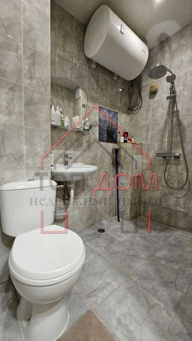 Продава се Тристаен апартамент в Варна, Възраждане 2 - 59 кв.м за 1780 €/кв.м - Снимка #13