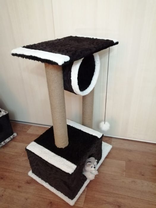 Шикарный домик для кошек.