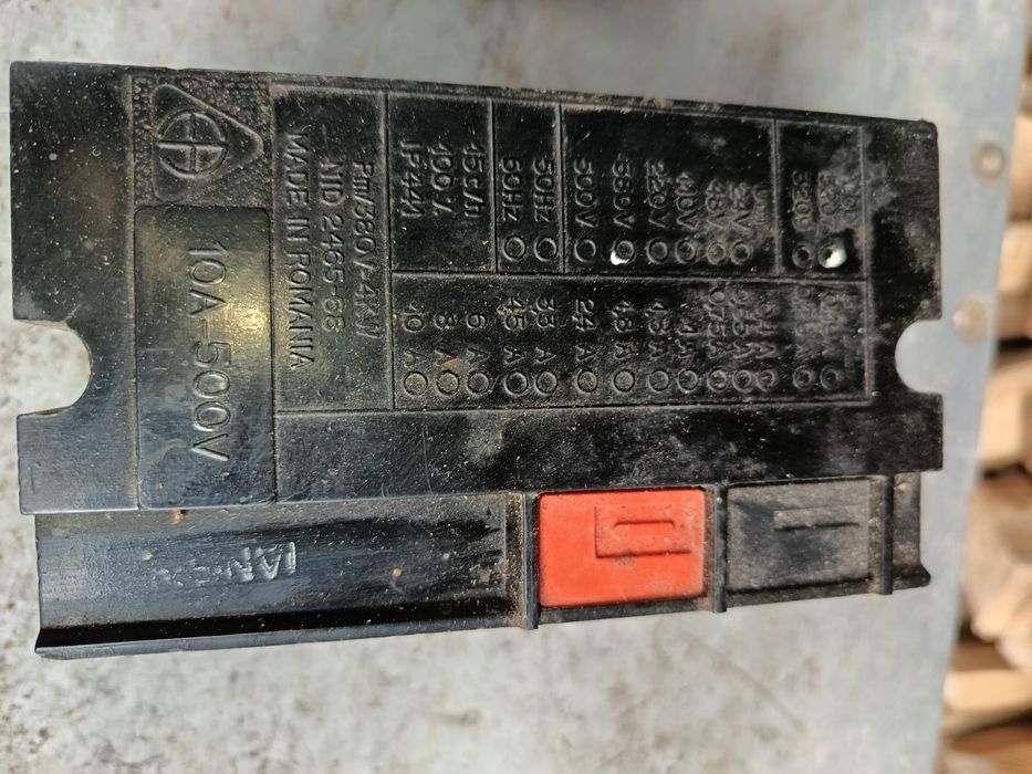 Contractori trifazat