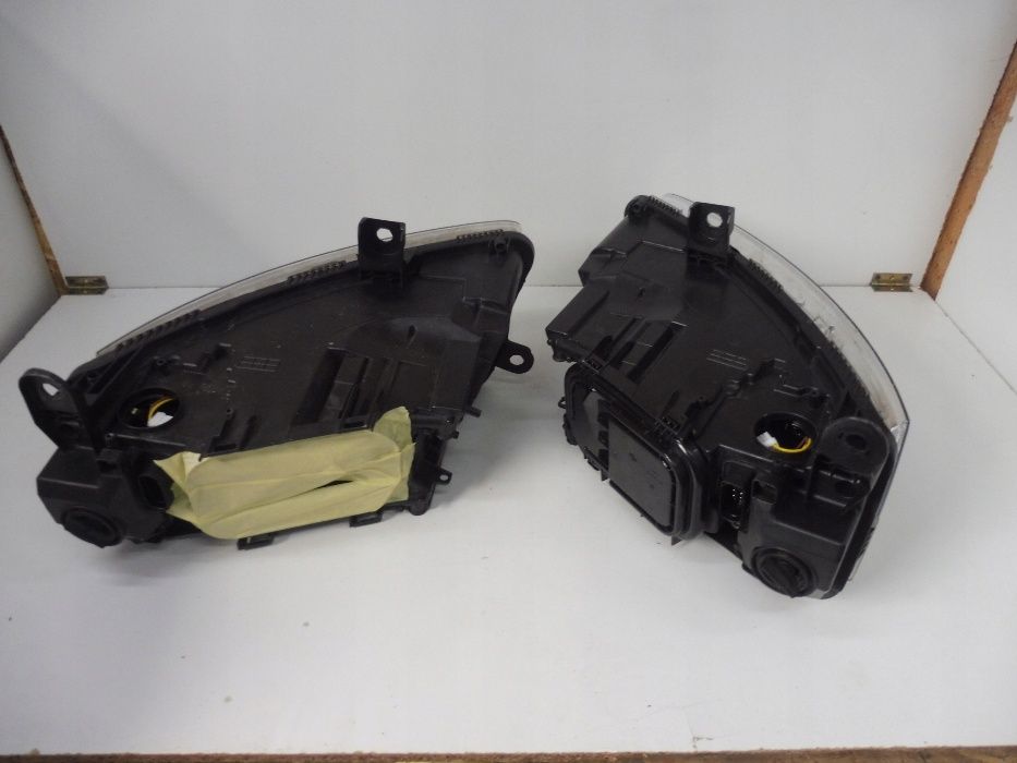 Audi A6 4F C6 facelift far stanga bi xenon far dreapta bixenon led