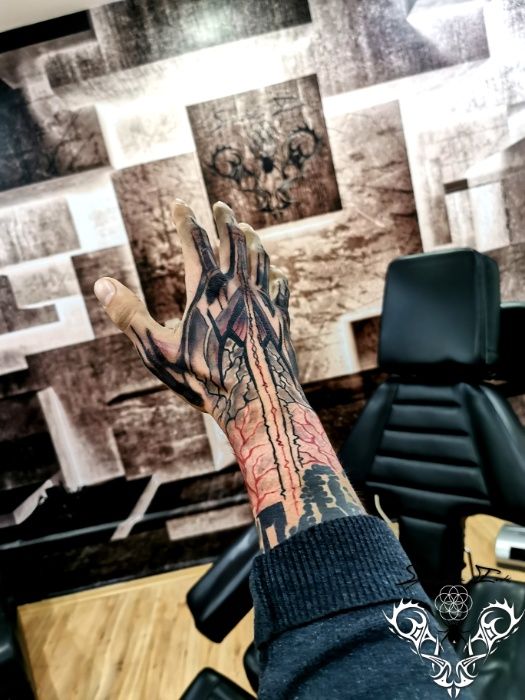 Студио за татуировки София, Младост 3