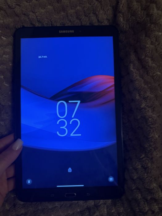 Samsung Galaxy Tab A (SM-T580) - Ecran 10.1" Full HD - Actualizată la Android 13