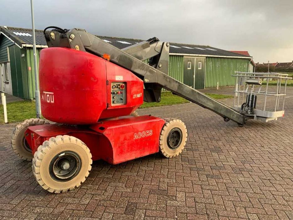 !!!Самоходна Вишка Под Наем!!!