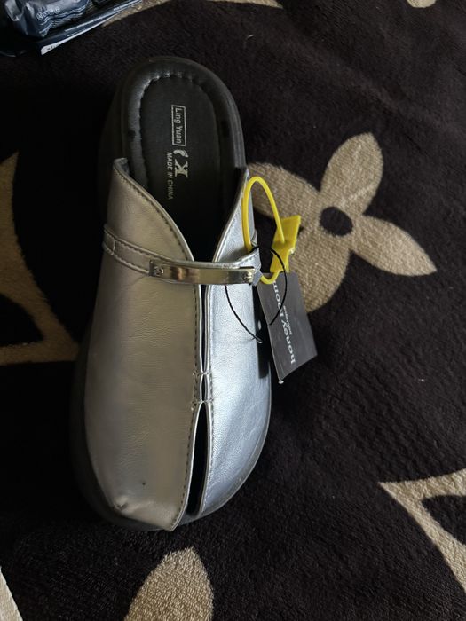 Продам шлепанцы