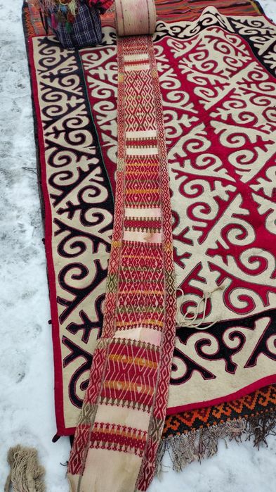 Ковры на Наурыз, аренда. Баскур, алаша, шашак, сырмак, текемет