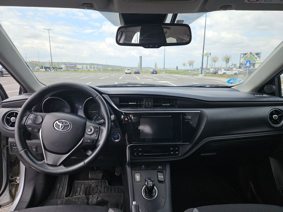 Toyota Auris Touring Sport Hibrid