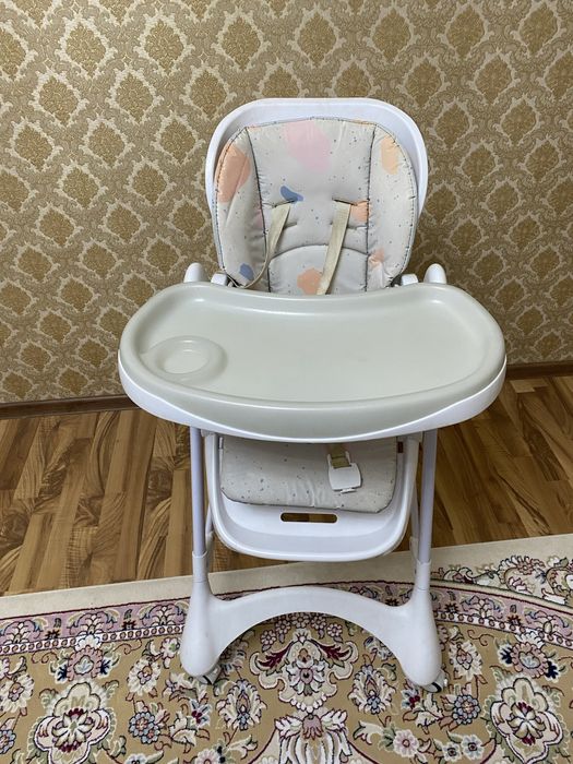Детский стульчик для кормления