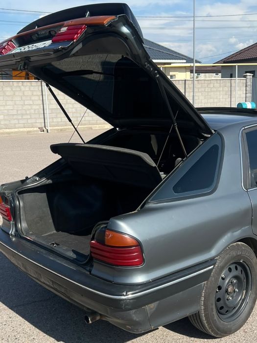 Mitsubishi galant