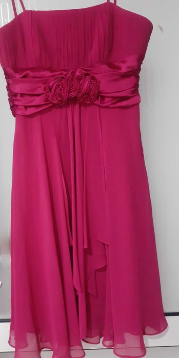 Rochie fuxia lungime medie