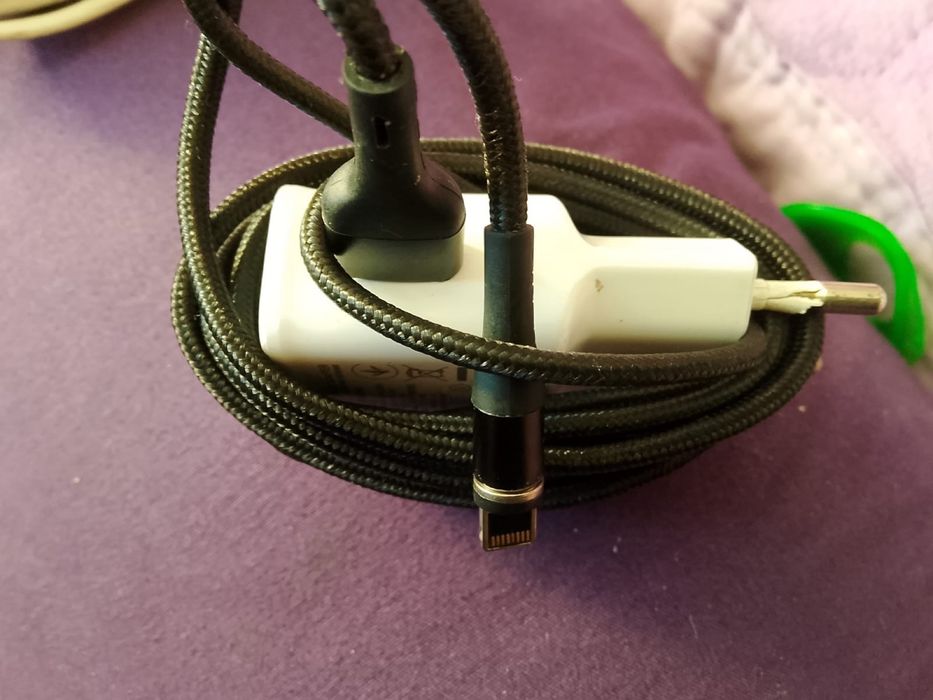 Продам зарядку разный