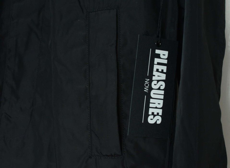 Pleasures S оригинальный плащ