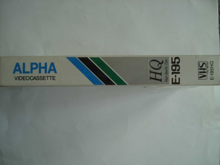 Аудиокассета и видеокассета новые