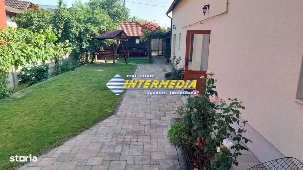 Casa cu 4 camere mobilata si utilata 593mp teren zona Centru