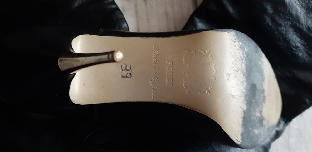 Черни чизми от естествена кожа