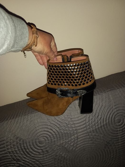 Botine deezee nr 37