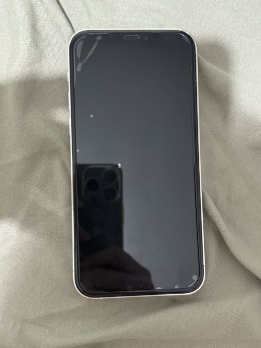 Продаю айфон 12 про 256 гб