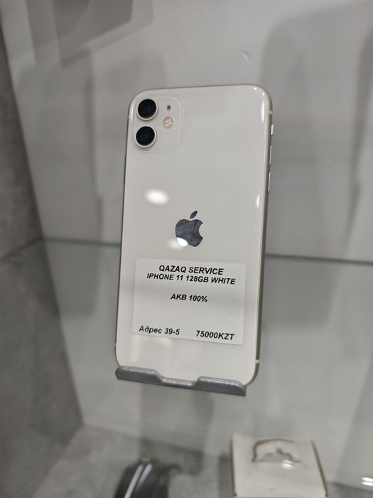 iPhone 11 128GB White айфон телефон