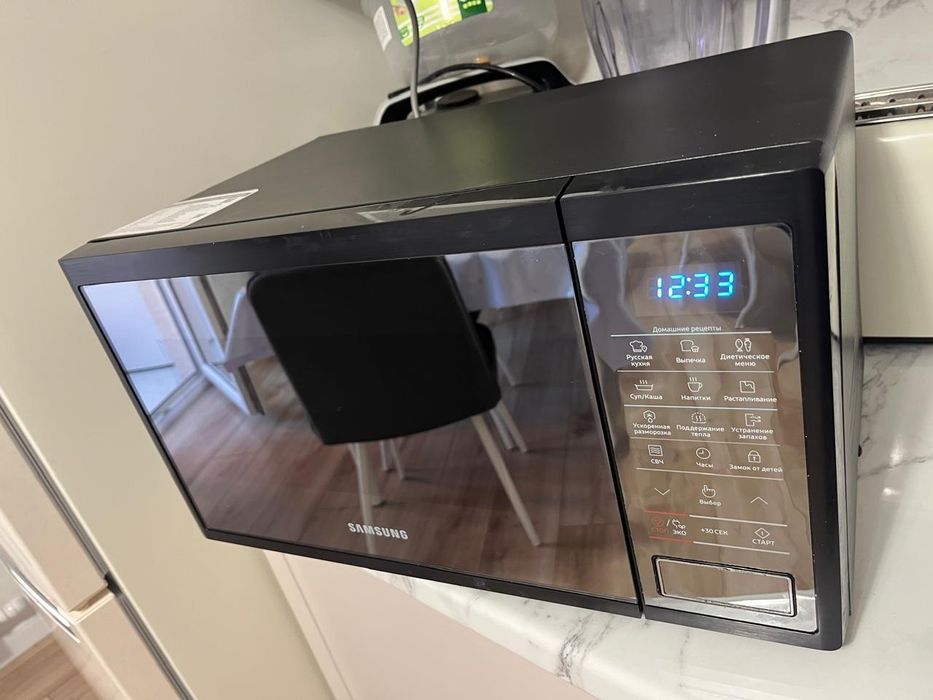 Продаю микроволновую печку