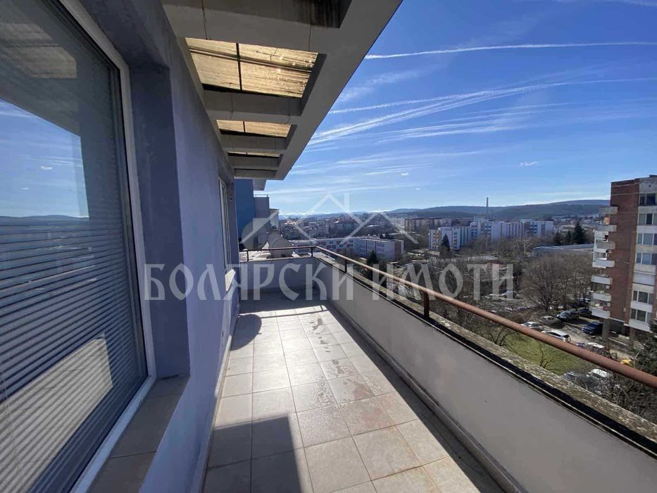 Дава се под наем Тристаен апартамент в Велико Търново, Колю Фичето - 80 кв.м за 348.84 € - Снимка #5