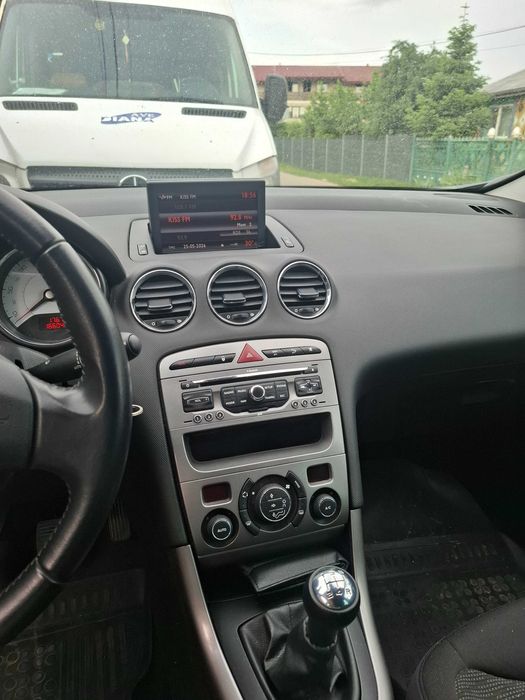 Vand peugeot 308 SW 13000 lei fix