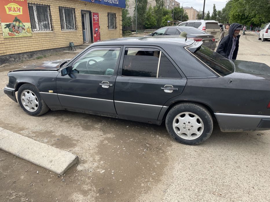 Продам мерседес бенс