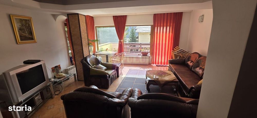 Vila duplex de vanzare cu 4 camere in Azuga