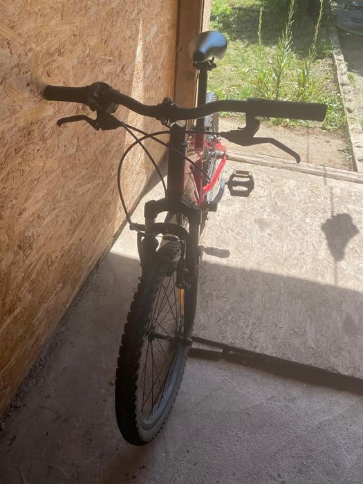 Vând bicicleta in stare buna