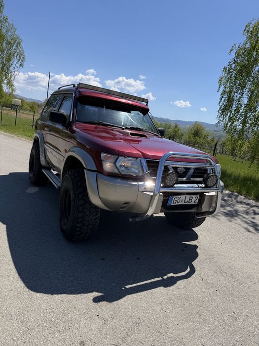 Nissan patrol y61 3.0