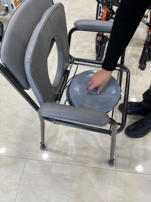 Продам санитарный стул, новый