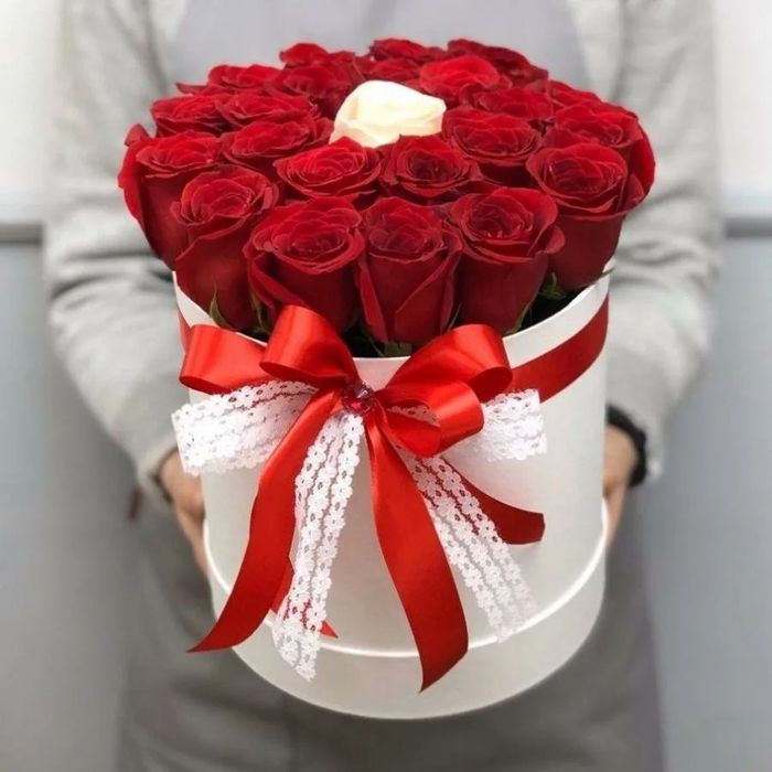 Бесплатная доставка цветы Астана розы хризантема гипсофила пионы