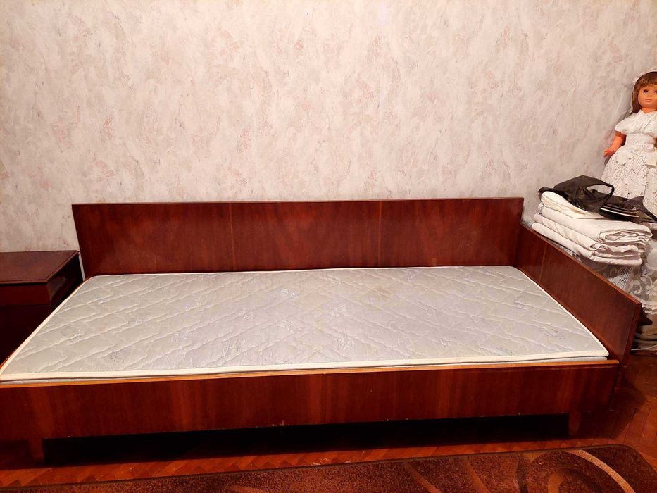 Мека мебел дивани и легла