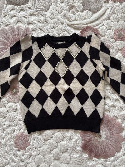 Pulover cu umeri dimensionati!